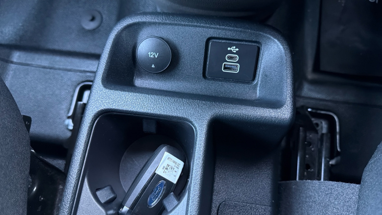 Ford Transit Connect 250 L2 Diesel 1.5 EcoBlue 100ps Limited Van